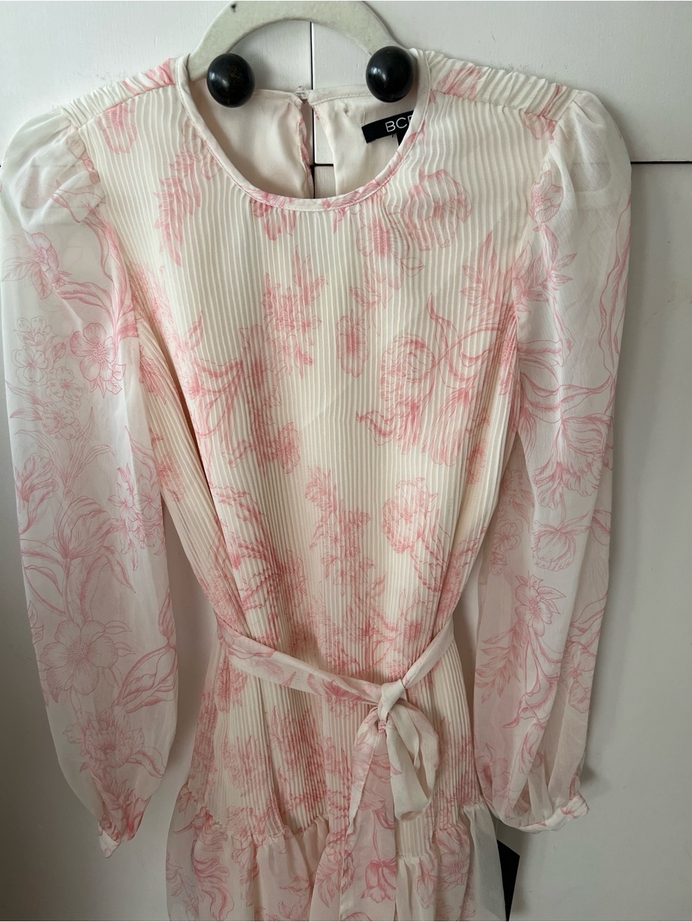 NWT BCBG coquette Floral Chiffon Mini Pleated Long Sleeve Tie Waist Romantic - Picture 5 of 14